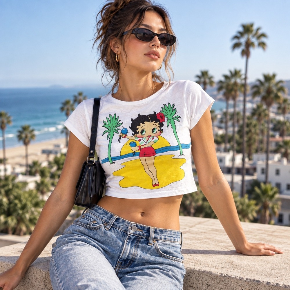 Vintage 1984 Betty Boop Womens S / M Baby Tee Crop‎ Top Maracas Graphic T-Shirt